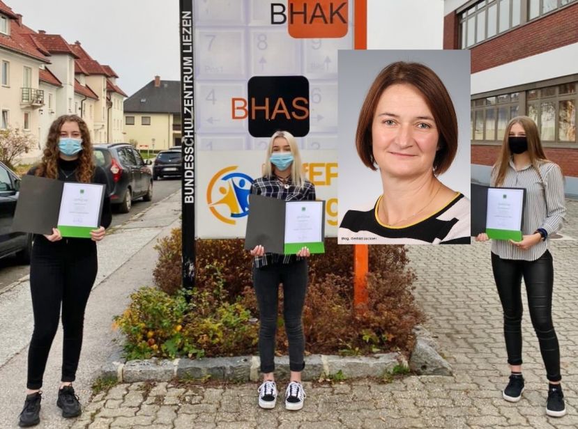 Marina Micic, Mara Klötzl und Julija Boskovic sind drei stolze Besitzerinnen des Marketingdiploms mit Mag. Gerhild Lackner(kl.Bild).