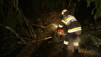 160 Mann stehen im Unwettereinsatz
