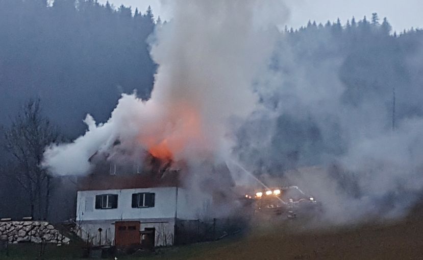 Verkehrsunfall und Brand in Lupitsch