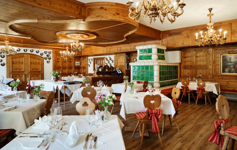 Restaurant Zirbenstube im Romantik Hotel Schloss Pichlarn 