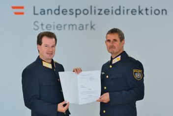 Landespolizeidirektor Gerald Ortner und Kontrollinspektor Gerald Loitzl 