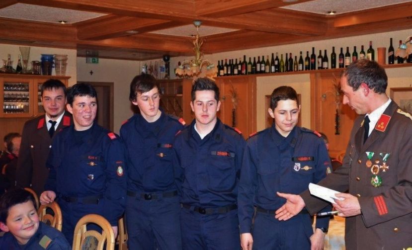 Versammlung der Feuerwehr Hall