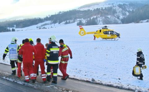 Schwerer Verkehrsunfall auf der B320 bei Haus