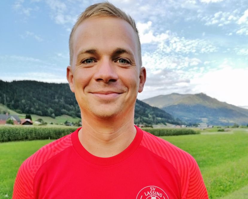 Bomber Julian Bachler