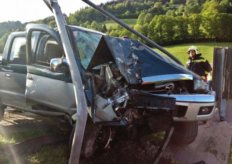 Mit Pickup Wand durchbrochen