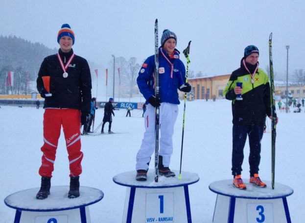 Mika läuft auf das Podium