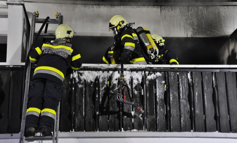 Zimmerbrand in einem Siedlungshaus