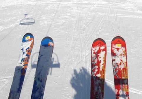 Zwei Schifahrerinnen schwer verletzt
