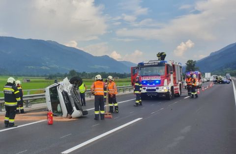 Schwerer Verkehrsunfall auf der A9
