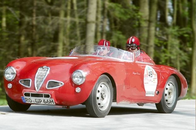 Gerhard Pegam seine wunderschöne Alfa Romeo Barchetta, Baujahr 1961