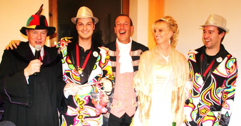 v.l.n.r.: Bürgermeister Alois Guggi, Präs. Thomas Reingruber, Prinz Albert, Prinzessin Gerti und Vizepräsi Thomas Prettner
