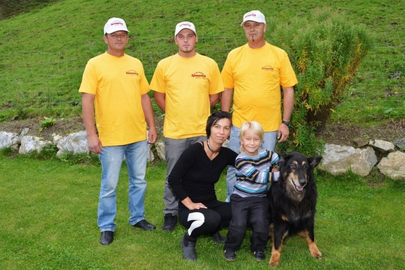 Enes Beganovic, Mario Fröschl, Eduard Spannring, Tamara Vogrin, Tristan Vogrin und Nico.