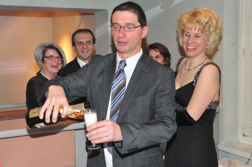 Pfarre lud zum Rosenmontagball