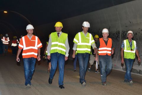 Leichtfried beim Lokalaugenschein im Selzthaltunnel