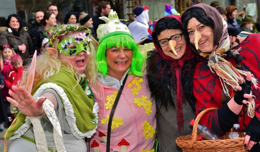 Maskengaudi auf Skiern in Selzthal