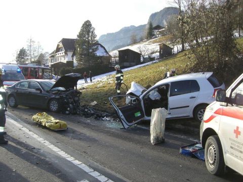 Mutter und Kind schwer verletzt 