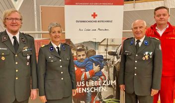 Versammlung der Rot Kreuz Bezirksstelle