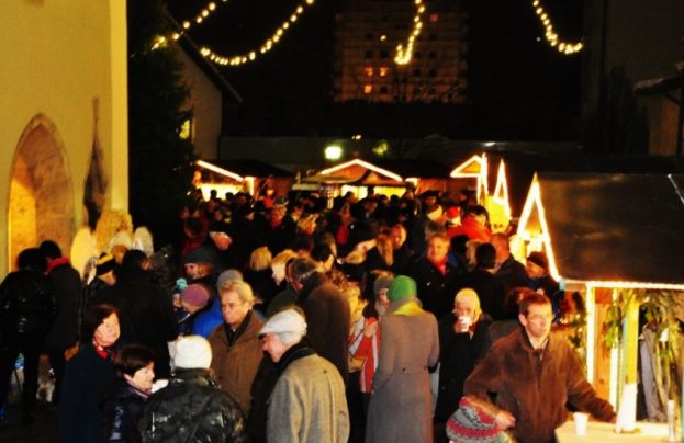 Adventbegegnungen am Kirchhof