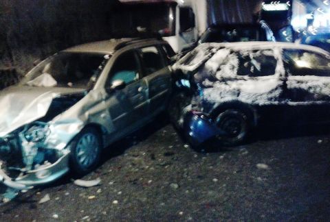 A 9 Selzthaltunnel nach Unfall gesperrt