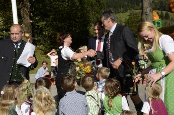 Einweihungsfeier des neuen Kindergartens