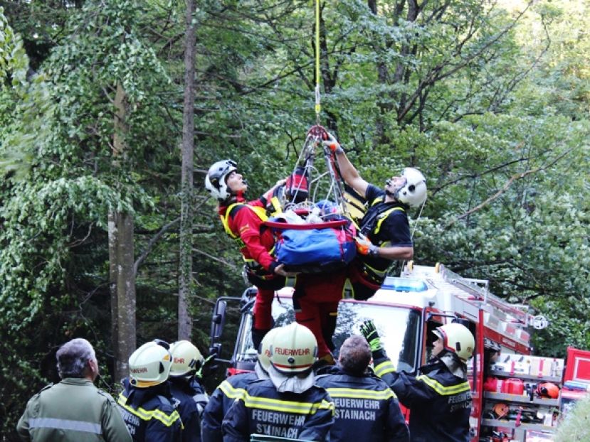Menschenrettung nach Unfall mit Quad