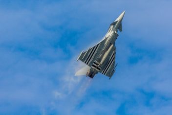 Eurofighter Piloten trainieren Überschallflüge