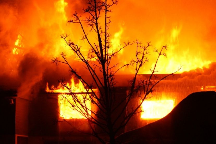 Spielende Kinder entfachten Großbrand
