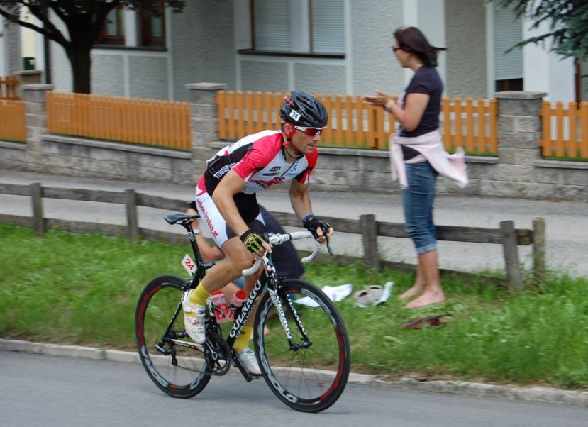 Thomas gewinnt die Premiere