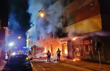 Geschäftsbrand im Zentrum von Liezen