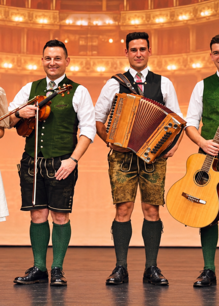 Bradlmusi bringt Volksmusik, Swing und Pop