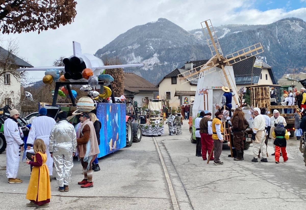 Der Fasching erobert die Straßen zurück