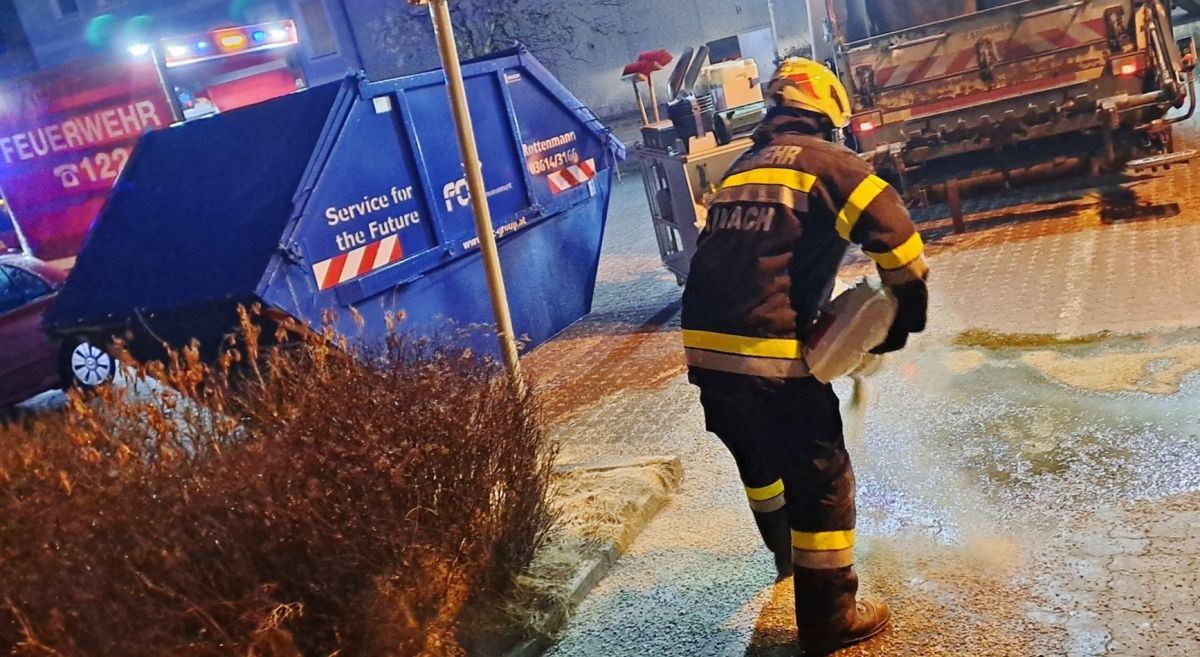 Ölalarm am Bahnhof in Stainach