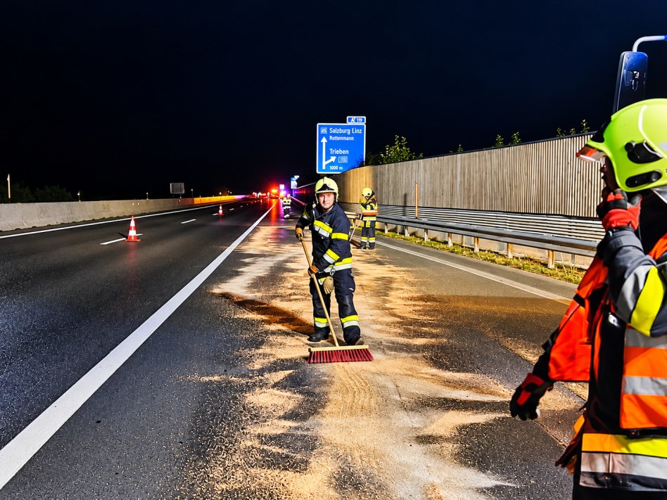 Auffahrunfall auf der A9 bei Trieben