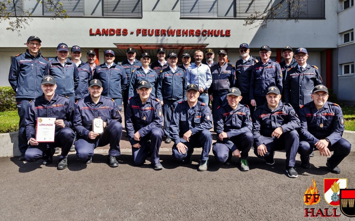 Feuerwehr Hall schreibt Geschichte