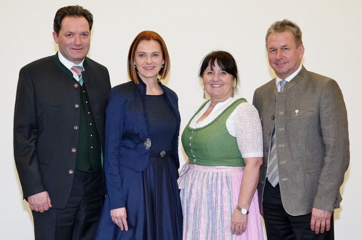 Schmiedtbauer zur ersten Obfrau gewählt