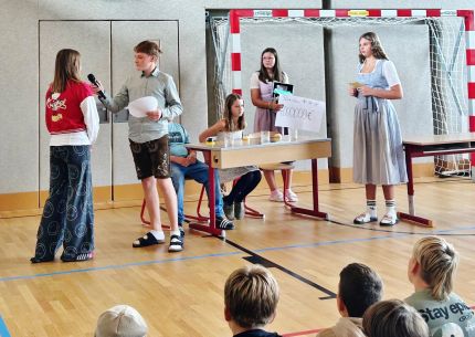 Native Speaker bringen frischen Schwung in die Mittelschule