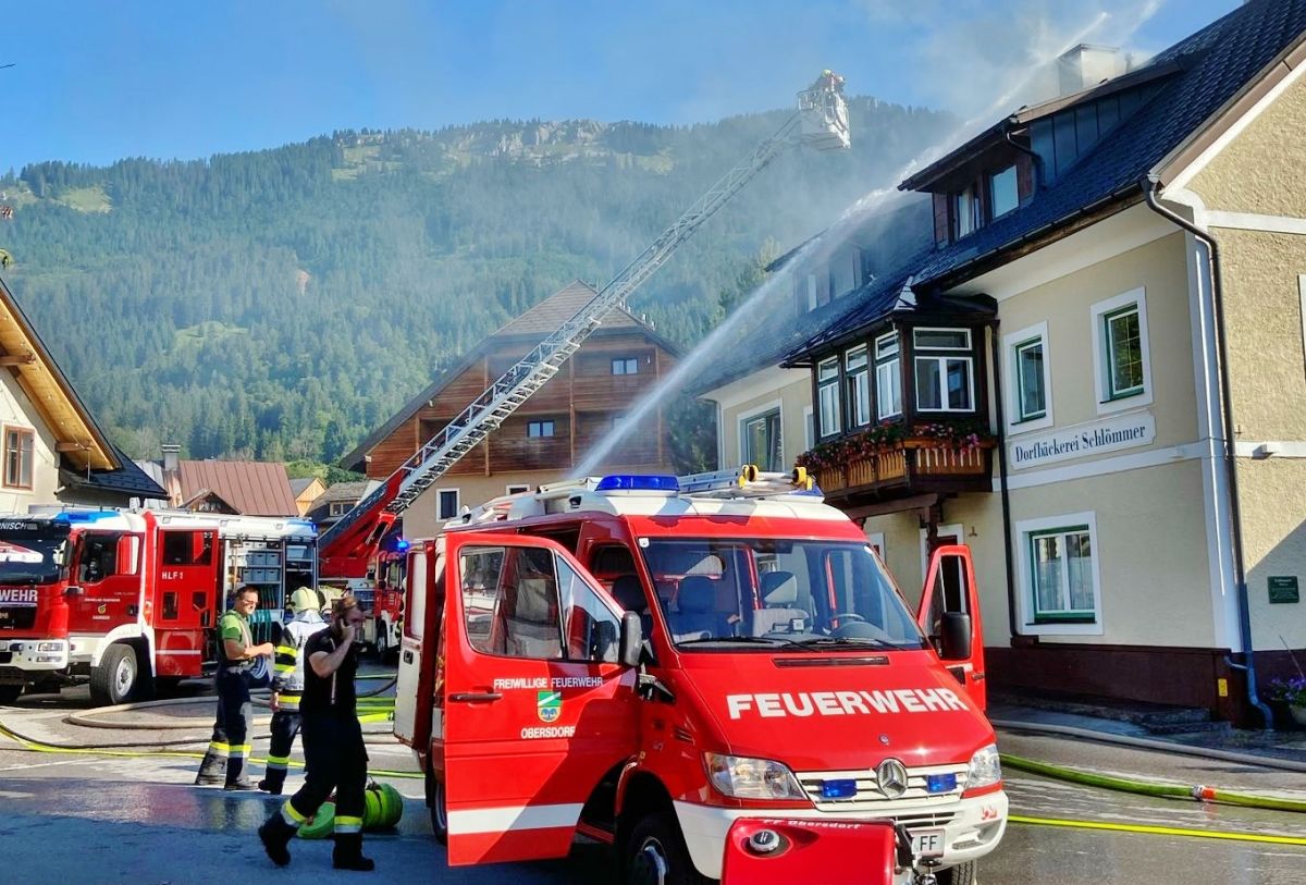 Obersdorfer Bäckerei in Flammen