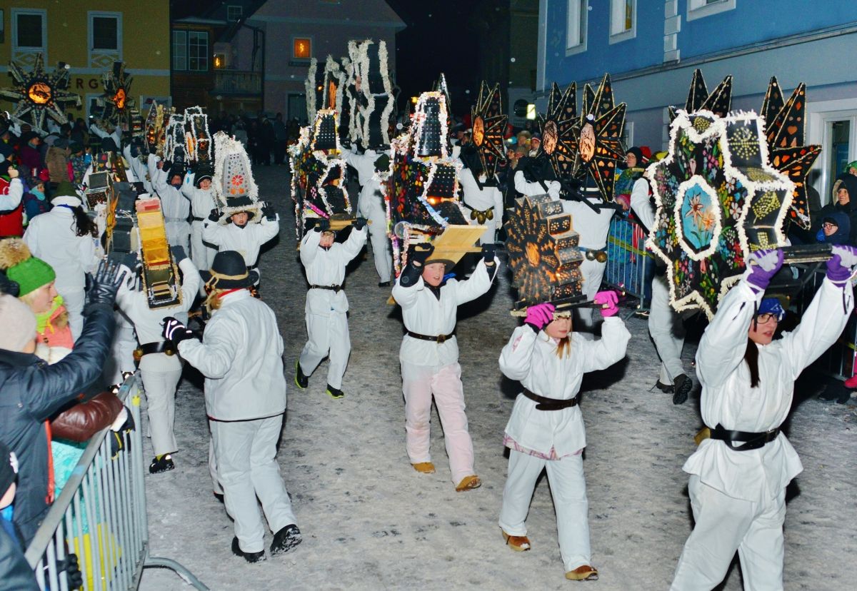 Es leuchtet und schellt wieder in Stainach