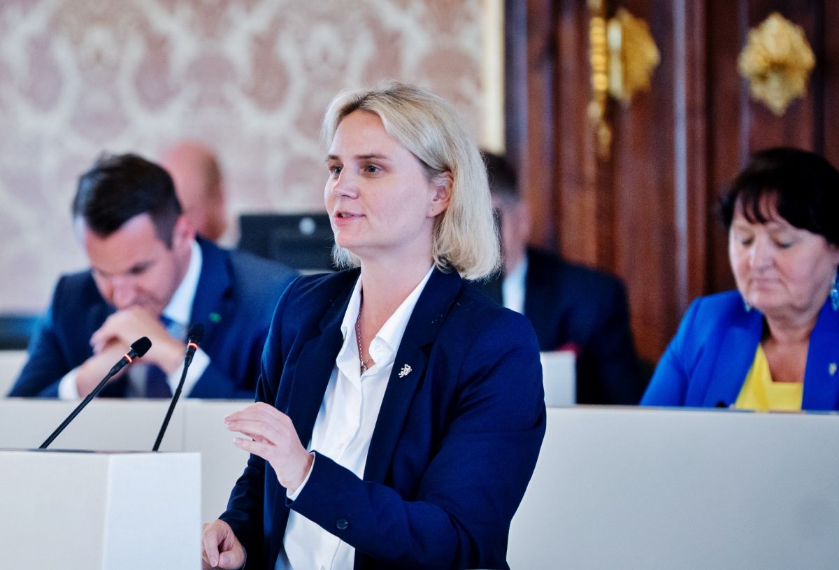 Sparen, investieren und die Schulden steigen