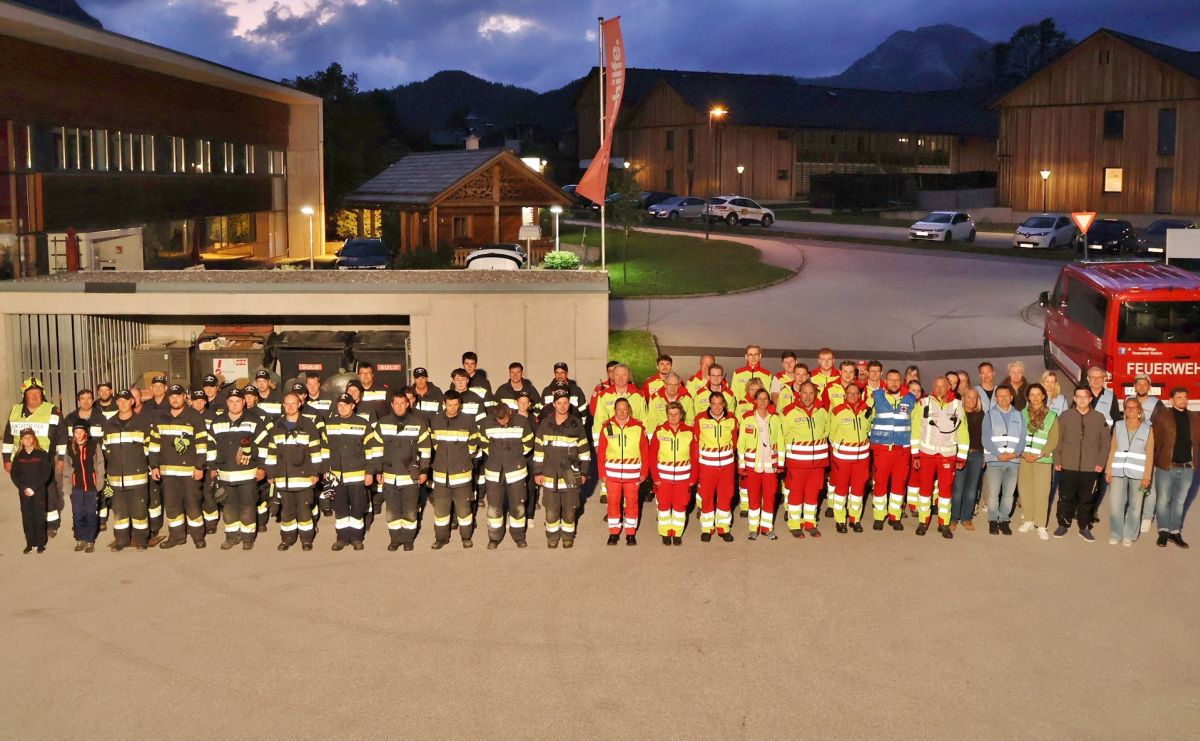 Feuerwehr, Rettung und LKH trainieren in Bad Aussee