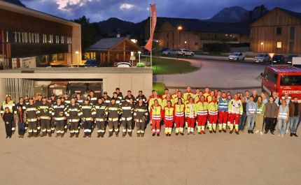 Feuerwehr, Rettung und LKH trainieren in Bad Aussee