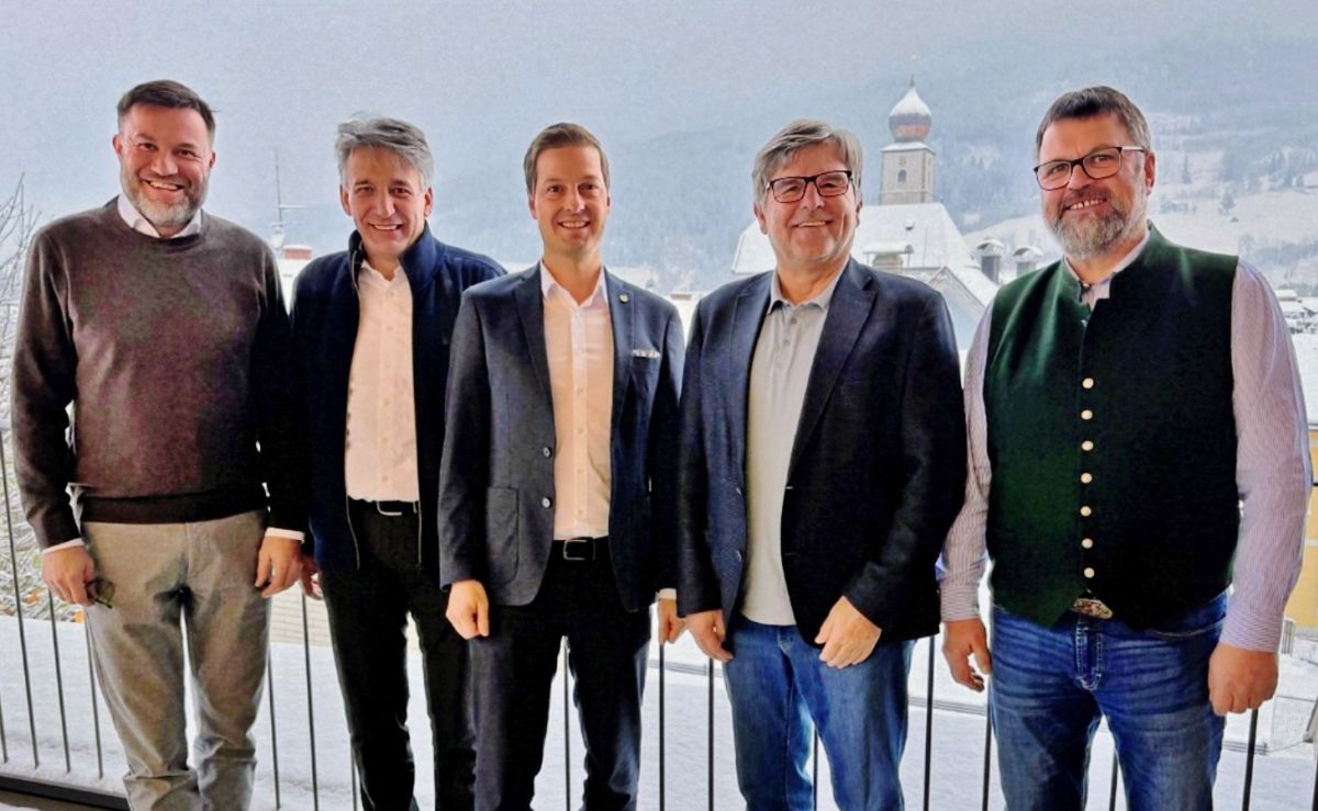 Fünf Gemeinden, ein gemeinsamer Kurs