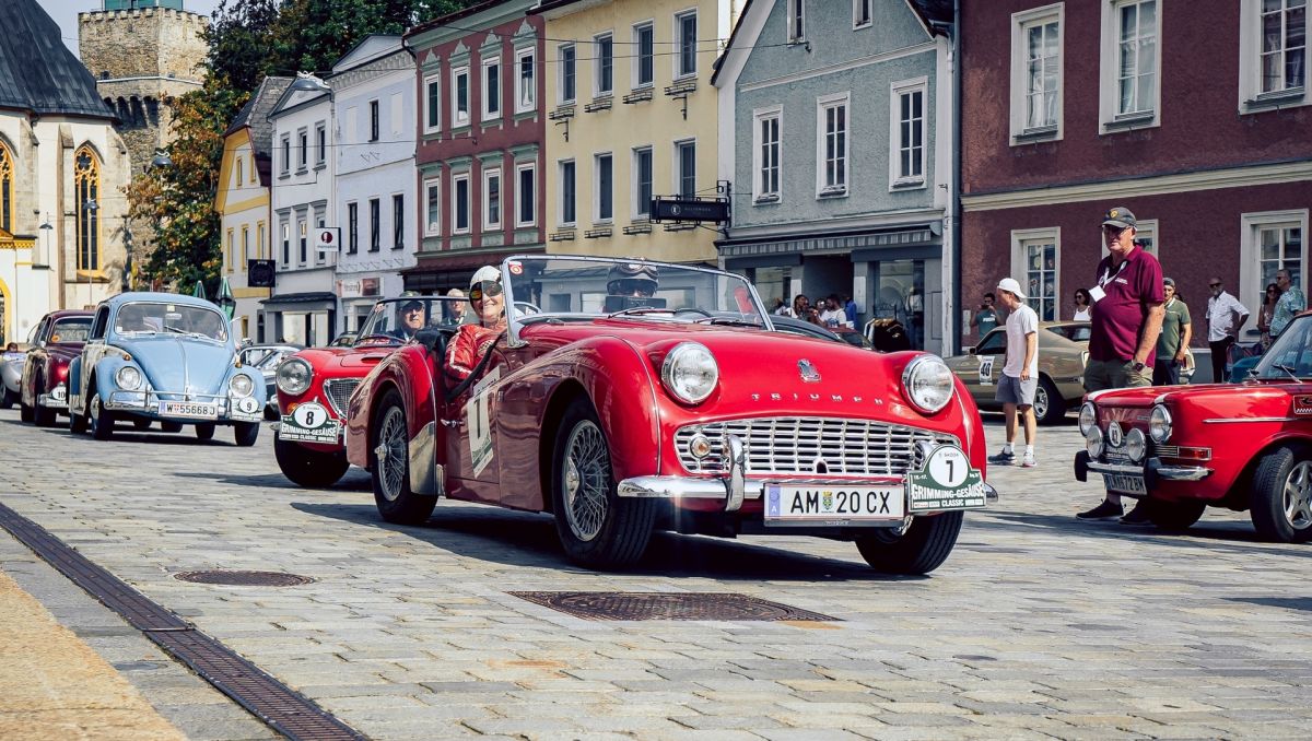 Oldtimer-Event begeistert Teilnehmer und Zuschauer
