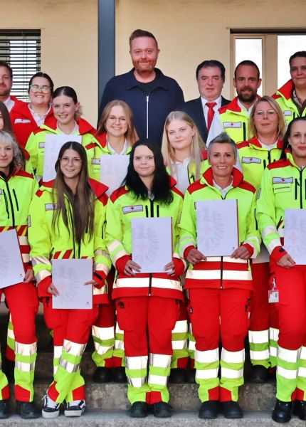 21 neue Rettungssanitäter für unseren Bezirk